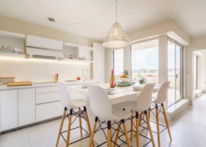 דירה Chateau D'arcadie-8 By Interhome *